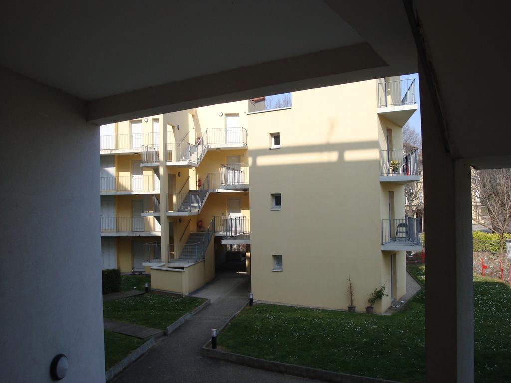 Le Patio Des Traboules Aparthotel Lyon Exterior photo